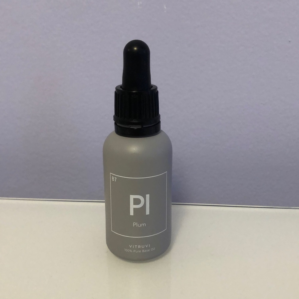 Vitruvi Plum Oil